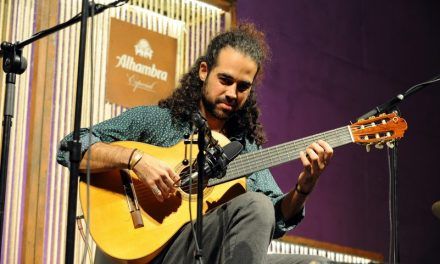 El Teatro Leal acoge el concierto en solitario del guitarrista David Minguillón