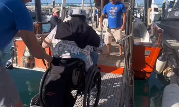 La Laguna pone en marcha el servicio de excursiones por mar para personas con discapacidad