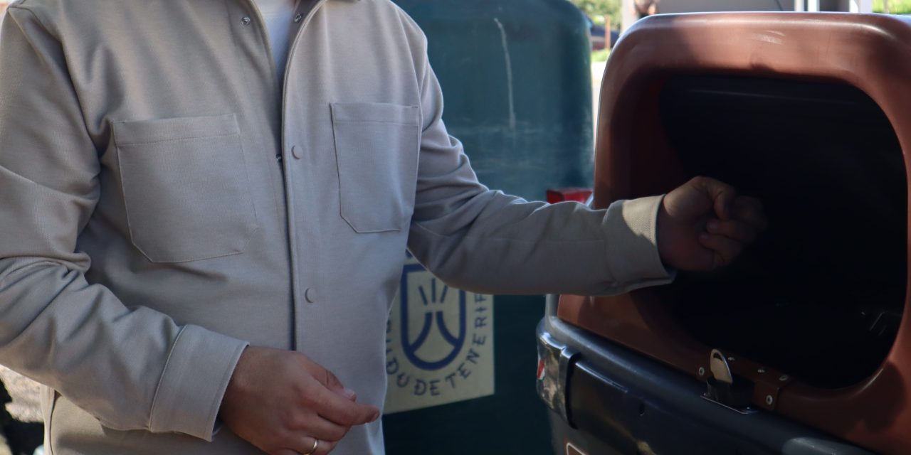 La Laguna inicia la implantación del contenedor ‘canelo’ para el reciclaje de materia orgánica