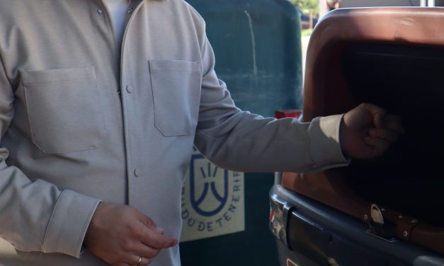 La Laguna inicia la implantación del contenedor ‘canelo’ para el reciclaje de materia orgánica