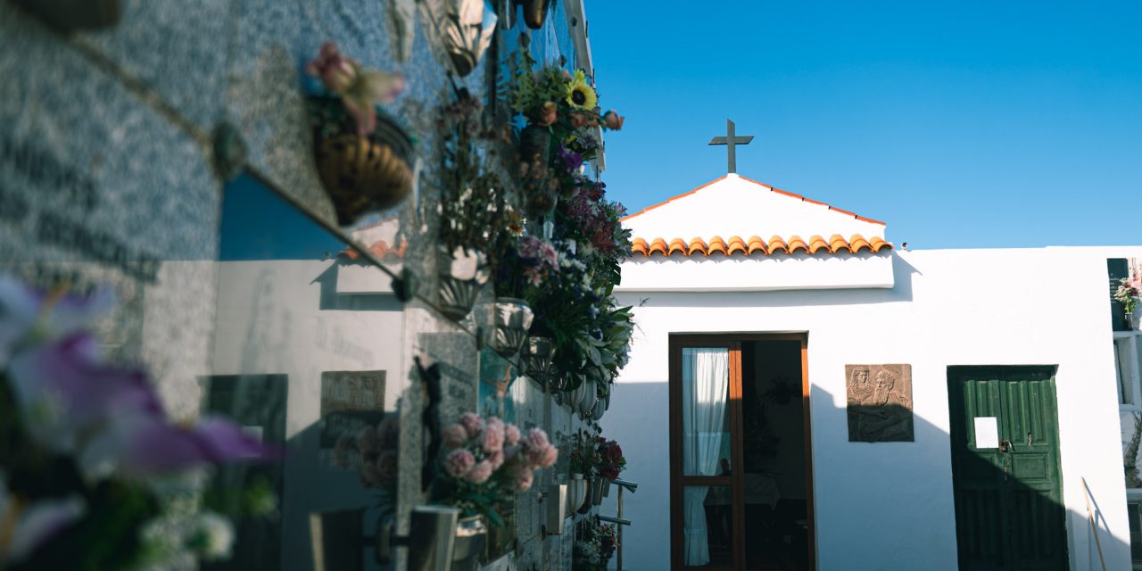 Los cinco cementerios de La Laguna permanecerán abiertos por el Día del Padre