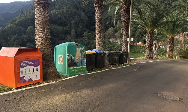 La Laguna duplica el número de contenedores de aceite doméstico instalados en todos los barrios