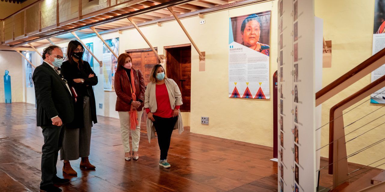 La Laguna acoge una exposición para reivindicar la trayectoria de las mujeres Nobel de la Paz