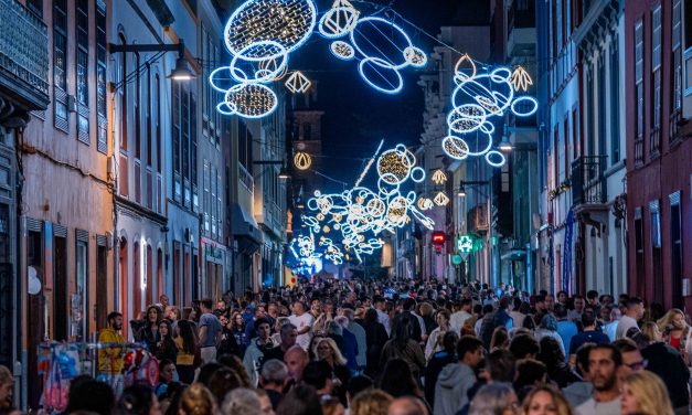 La Laguna refuerza el transporte público y habilita aparcamientos disuasorios para facilitar los desplazamientos durante la Noche en Blanco