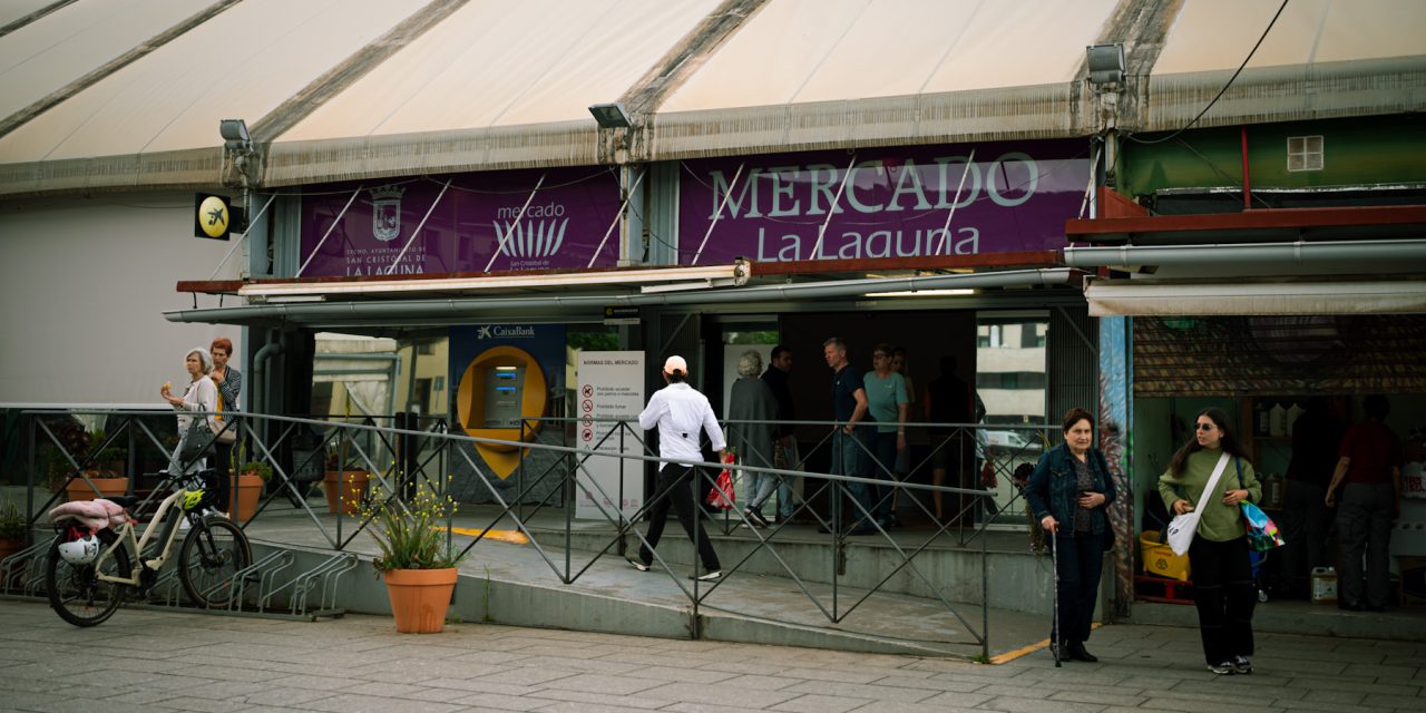 El Mercado de La Laguna celebrará el Día de la Madre con obsequios, photocall temático y música en directo