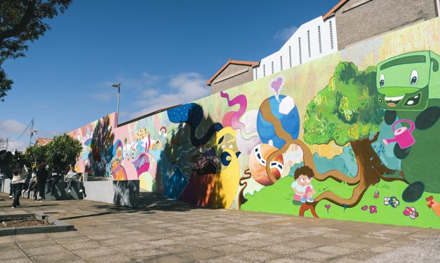 El CEIP de La Verdellada reivindica en sus paredes más espacios para pasear y menos contaminación