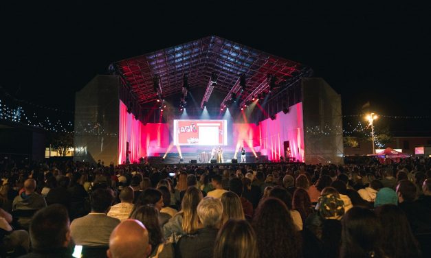 La Laguna dinamiza el primer fin de semana del Cristo con música en directo, humor y entretenimiento