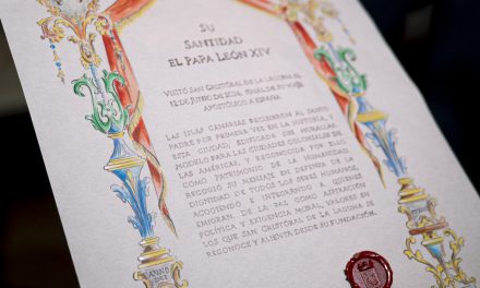 El Archivo Municipal custodiará el documento firmado por León XIV que da fe de su visita a La Laguna