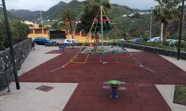El Ayuntamiento amplía el parque José Rodríguez Melián con nuevo equipamiento infantil