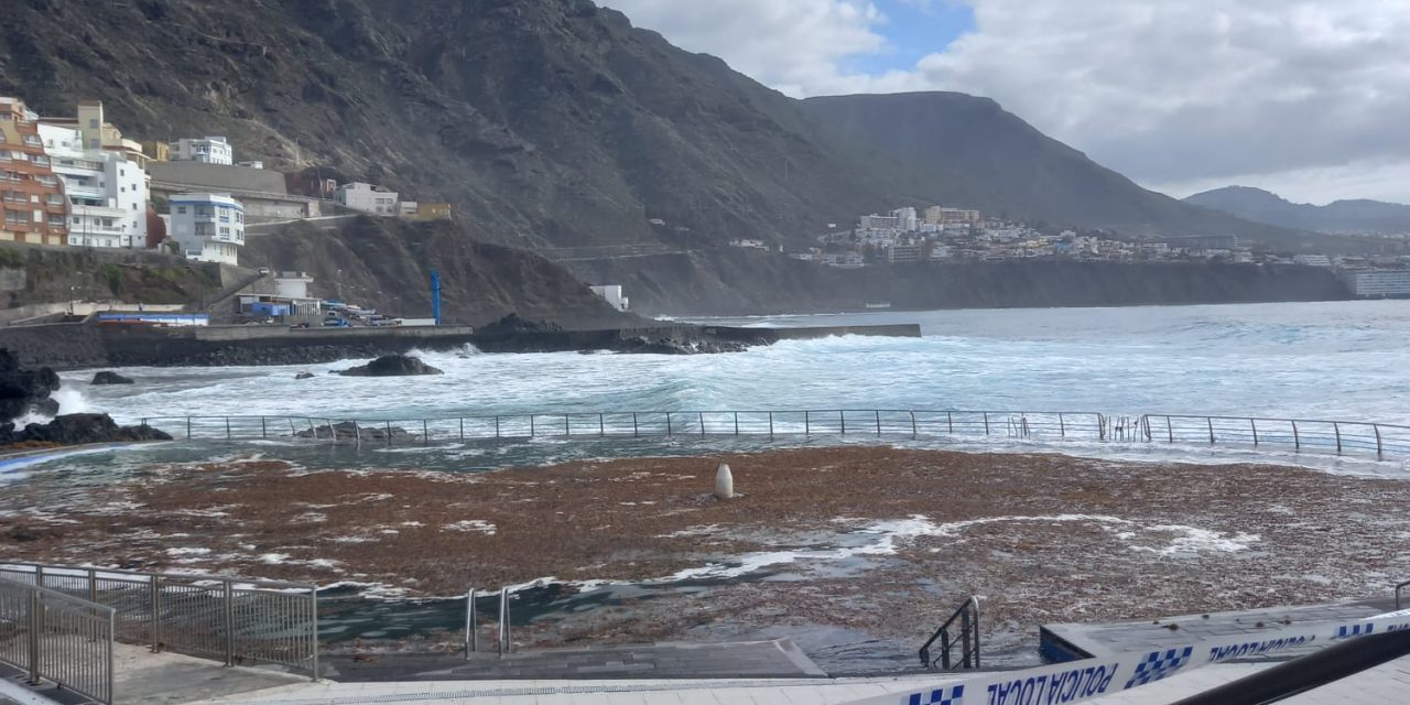 La Laguna interviene en las piscinas de Bajamar, Jóver y la Punta para reparar los daños causados por el temporal