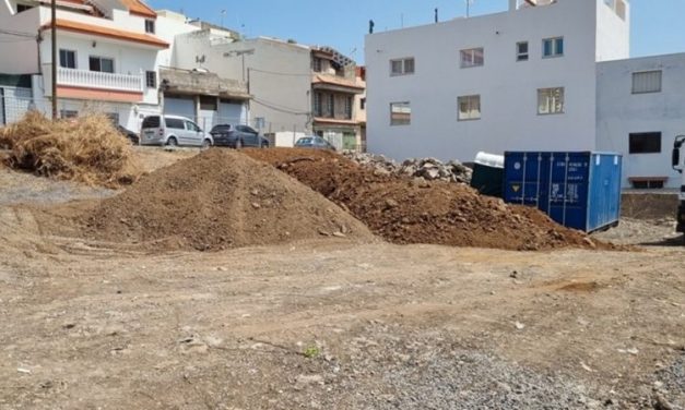 La Piterita disfruta ya de su nueva plaza que da respuesta a las antiguas demandas del barrio