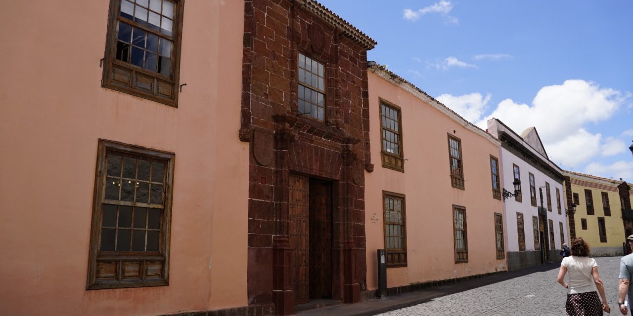 La Laguna ultima los detalles para la reapertura de la portada de la Casa del Corregidor