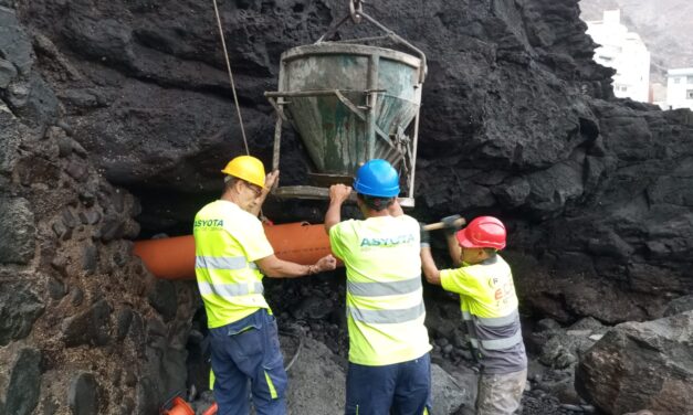 La Laguna avanza los trabajos de reparación del paseo del Arenisco, en Punta del Hidalgo