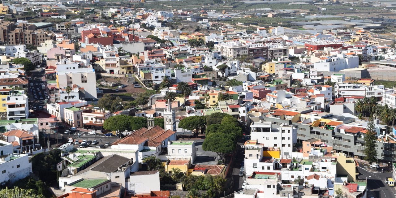 La Laguna aprueba la compra de tres parcelas en Tejina para la creación de aparcamientos públicos