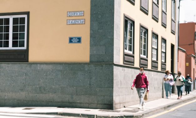 El Ayuntamiento reasfalta a partir de este miércoles la calle San Juan para mejorar su imagen y la seguridad vial